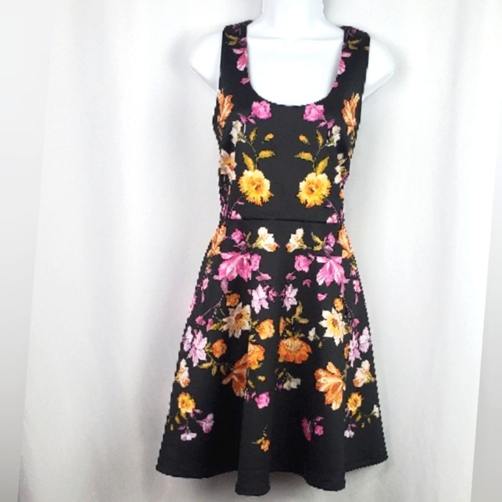 TED BAKER Dress - Picture 3 of 12